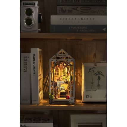 RoboTime - LED PLEASE TRANSLATE Trädgård hus 3D puzzle 2xAAA