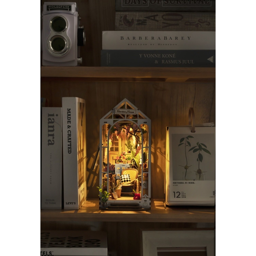 RoboTime - LED PLEASE TRANSLATE Trädgård hus 3D puzzle 2xAAA