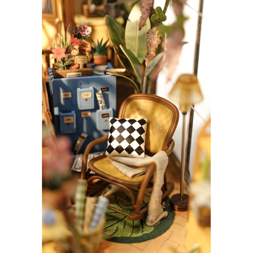 RoboTime - LED PLEASE TRANSLATE Trädgård hus 3D puzzle 2xAAA