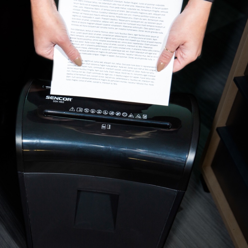 Sencor - CD och Pappersförstörare A4 volym 14 l 230V svart