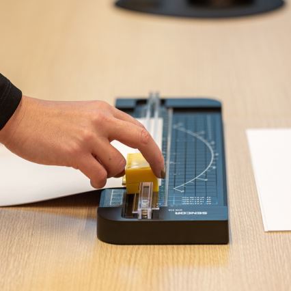 Sencor – Pappersskärare A4 310 mm svart