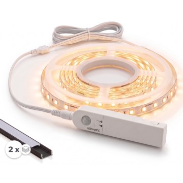 Set 1x LED-remsa med rörelsesensor FLEX LED/3,6W/4xAA 2 m + 2x infällningsprofil 1 m svart/vit