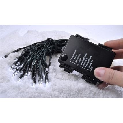 LED Utomhus julbelysning 50xLED/8 funktioner/3xAA 8m IP44 kallvit