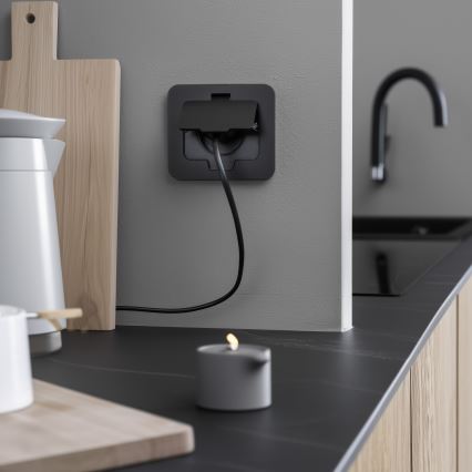 Utomhus inbyggd golv uttag IP55 svart rektangulär