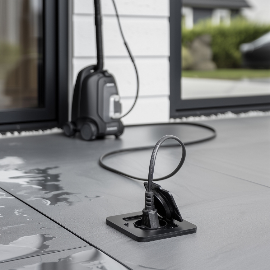 Utomhus inbyggd golv uttag IP55 svart rektangulär