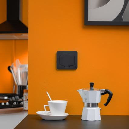 Utomhus inbyggd golv uttag IP55 svart rektangulär