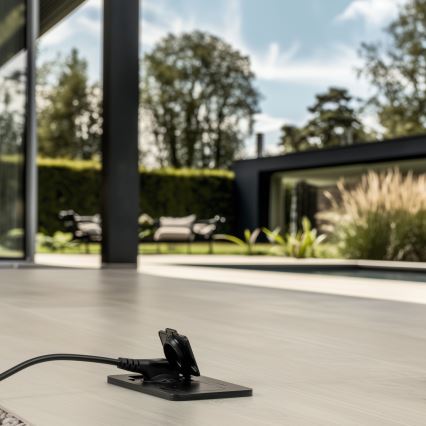 Utomhus inbyggd golv dubbelt uttag IP55 svart rektangulär