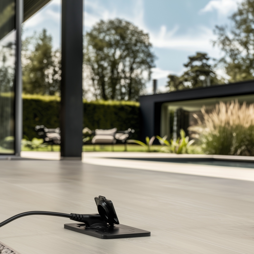 Utomhus inbyggd golv dubbelt uttag IP55 svart rektangulär