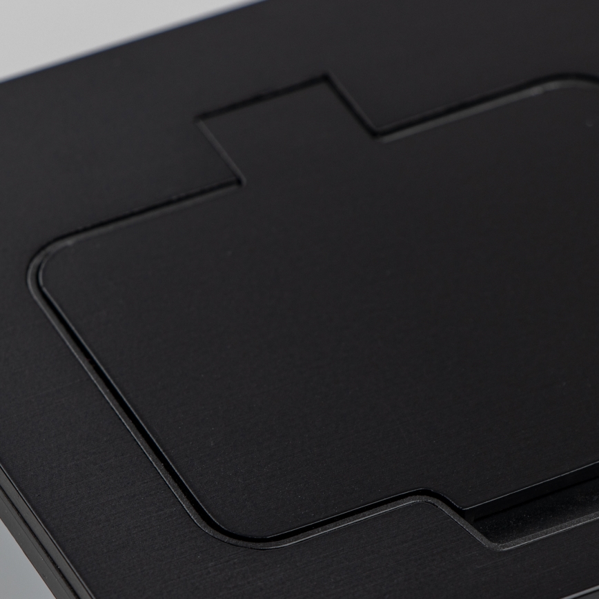 Utomhus inbyggd golv dubbelt uttag IP55 svart rektangulär