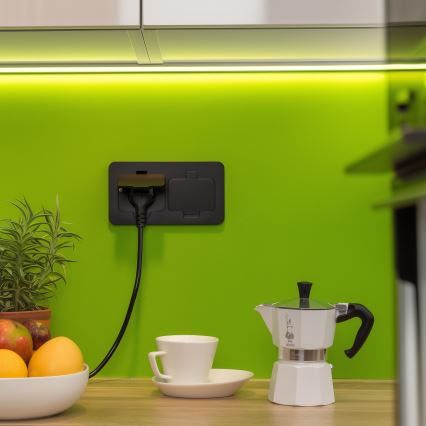 Utomhus inbyggd golv dubbelt uttag IP55 svart rektangulär