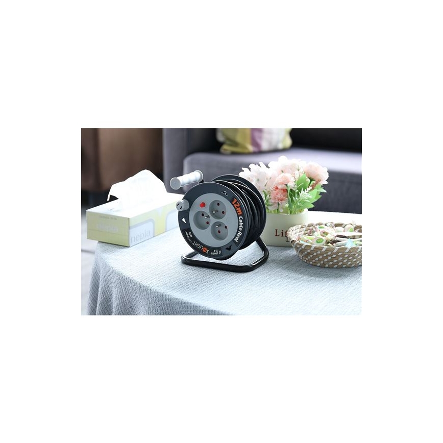 Förlängningskabel på kabeltrumma med 3 uttag, 12 m