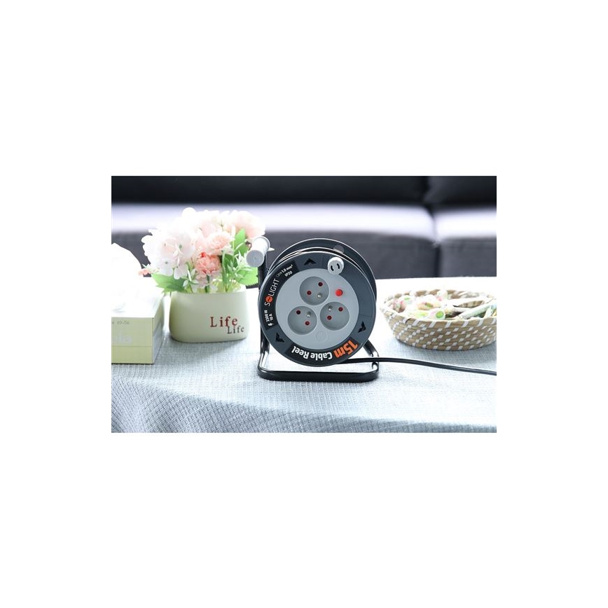 Förlängningskabel på kabeltrumma 3 uttag 12 m