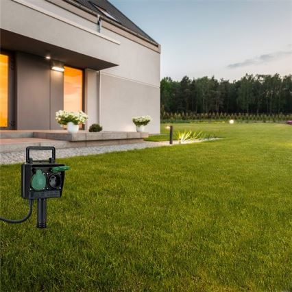 Solight PG01 - Utomhus stolpe med uttag IP44 + gummikabel 1,5 m