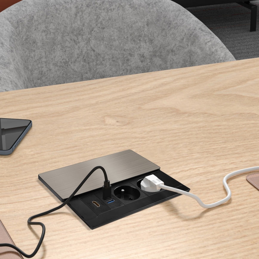 Inbyggt vägguttag 20 W — 2 uttag + USB-A + USB-C + HDMI