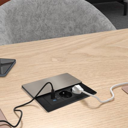 Inbyggt uttag 65W, 2 uttag + USB-A + USB-C