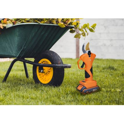 Batteridrivna trädgårdssaxar 2000 mAh 21V