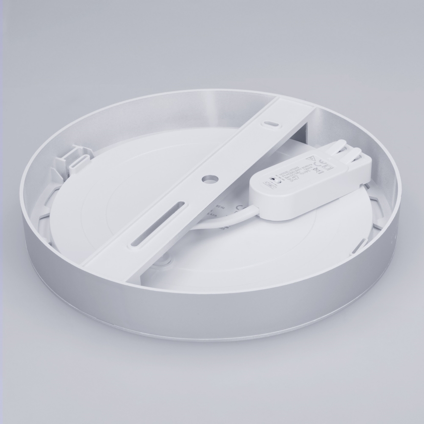 LED ytmonterad/infälld panel 2-i-1 18W/230V 3000/4000/6000K Ø 22,5 cm IP54 silver