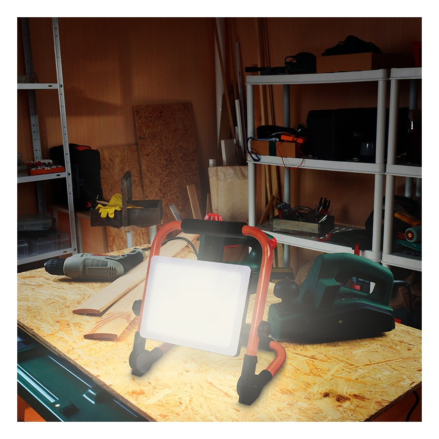 LED-strålkastare med stativ LED/100W/230V 4000K IP65