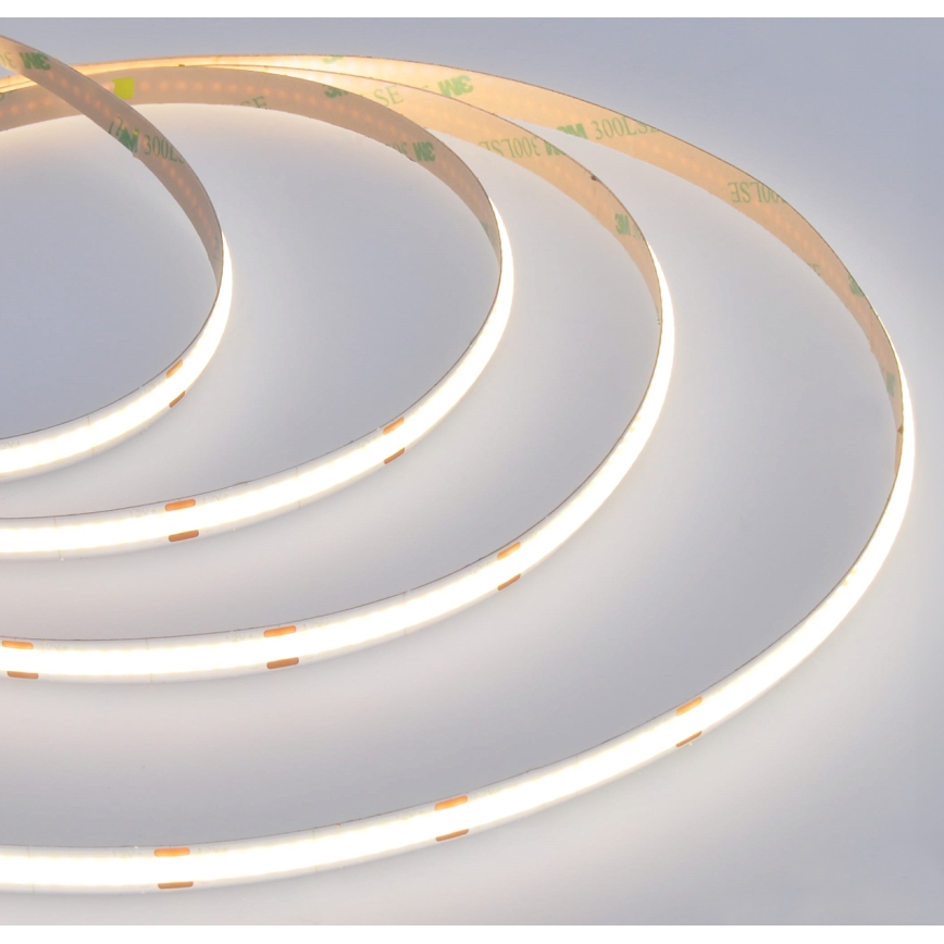 LED-remsa LED/8W/m/230V 4000K 5m