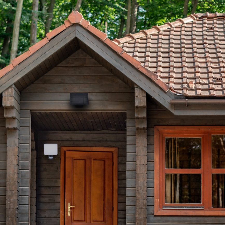 LED solcellsspot med rörelsesensor LED/11W/3,7V 4400mAh 3000K/4000K/6500K IP54