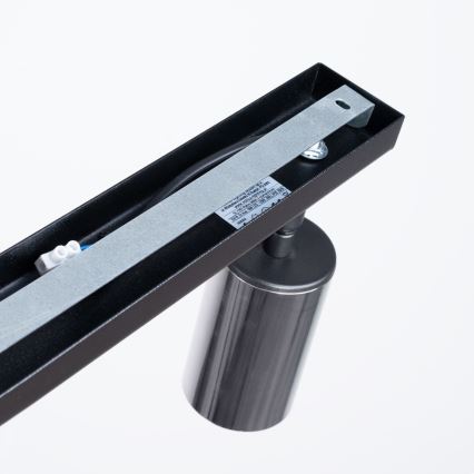 Spotlight WINX 2xGU10/10W/230V svart/skinande krom