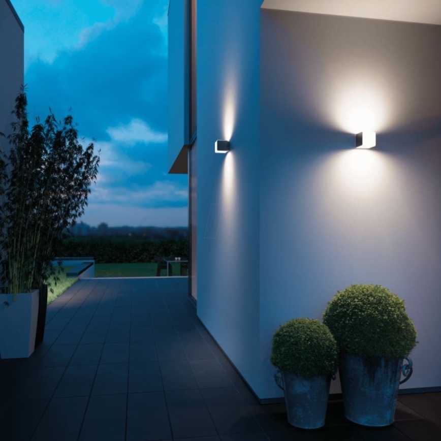 Steinel 055523 – LED Utomhusbelysning med Rörelsedetektor L 835 LED/9.5W/230V IP44