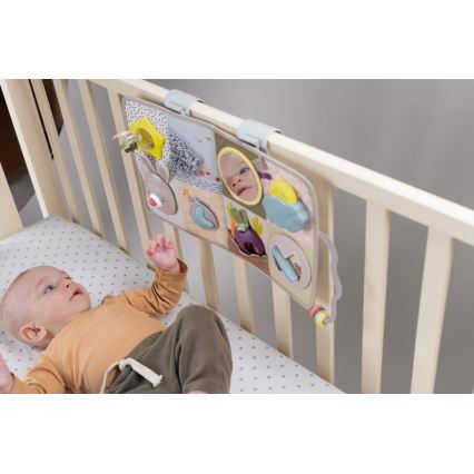 Taf Toys - Lekcenter med musik för spjälsäng Trädgård 3xAAA