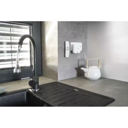 Trådlös ringklocka för vägguttag 230V IP44 vit