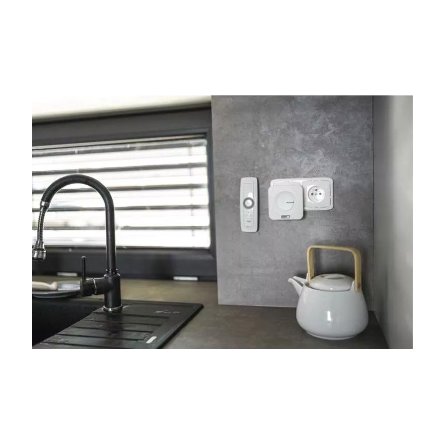 Trådlös ringklocka för vägguttag 230V IP44 vit