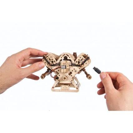 Ugears - 3D-mekaniskt träpussel V8-motor