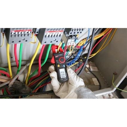 Uni-T UT210E - Klämmtångsmultimeter 2xAAA