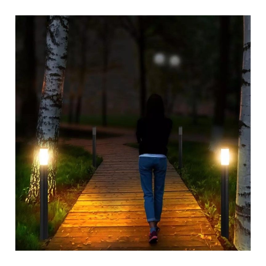 Utomhuslampa med sensor 1xE27/60W/230V IP44 110cm svart