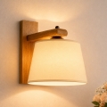 Vägglampa AIDA 1xE27/15W/230V ek/krämfärgad