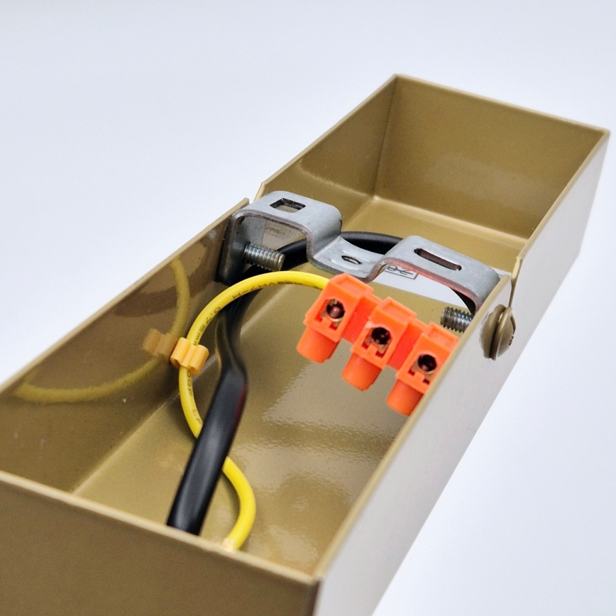 Vägglampa ASTRID 1xE27/60W/230V guld