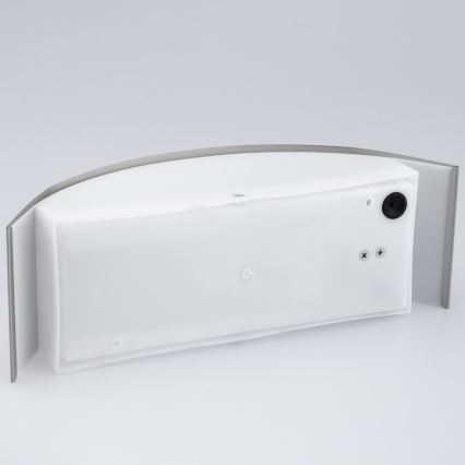 Vägglampa för utomhusbruk 1xE27/14W/230V IP44 matt krom