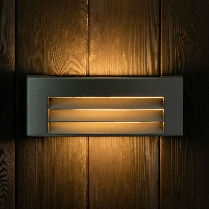 Vägglampa för utomhusbruk 1xE27/14W/230V IP54 svart