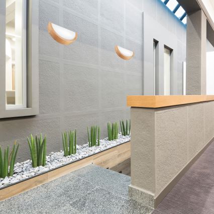 Vägglampa OAK 1xE27/60W/230V ek