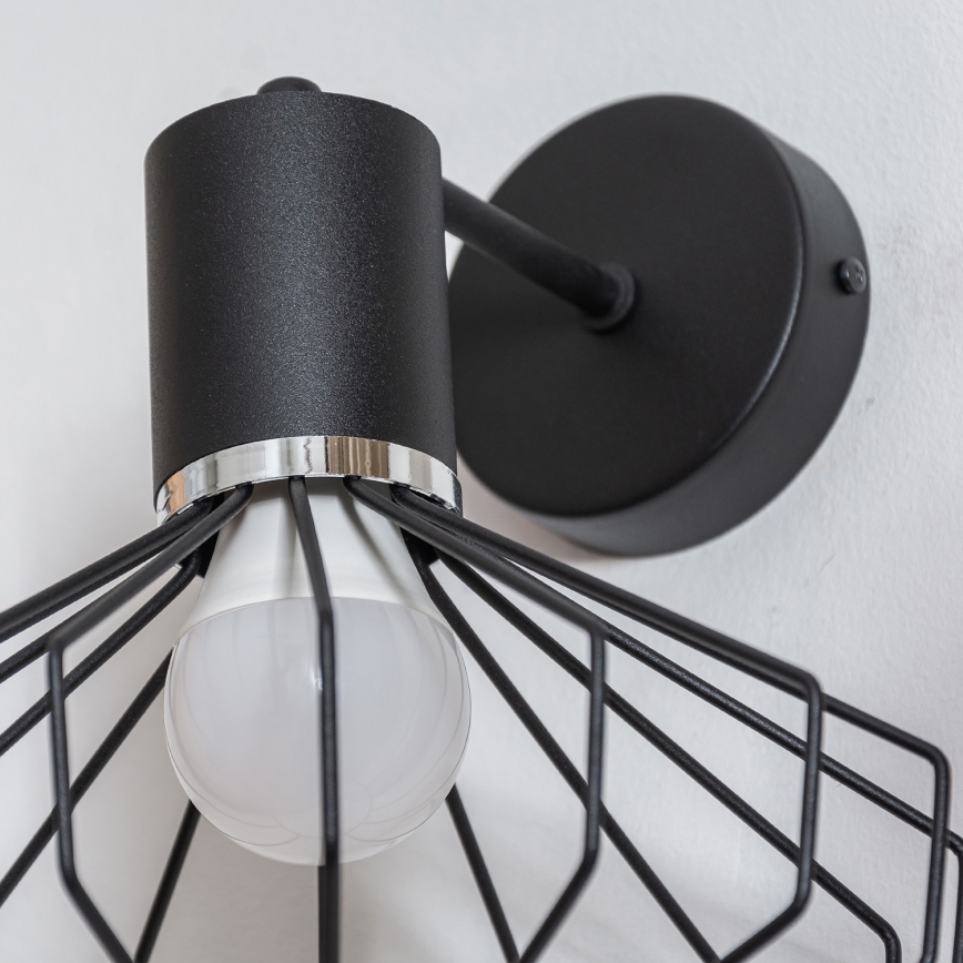 Vägglampa SOLANO 1xE27/15W/230V svart/blank krom