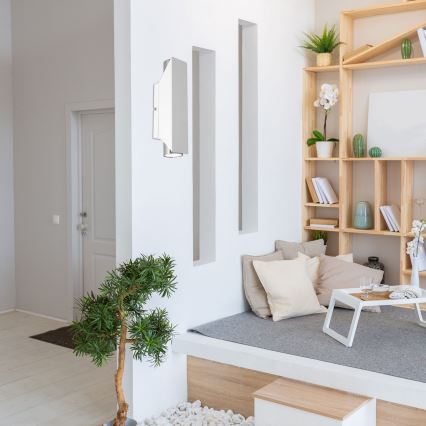 Vägglampa WALL 2xGU10/8W/230V vit/skinande krom