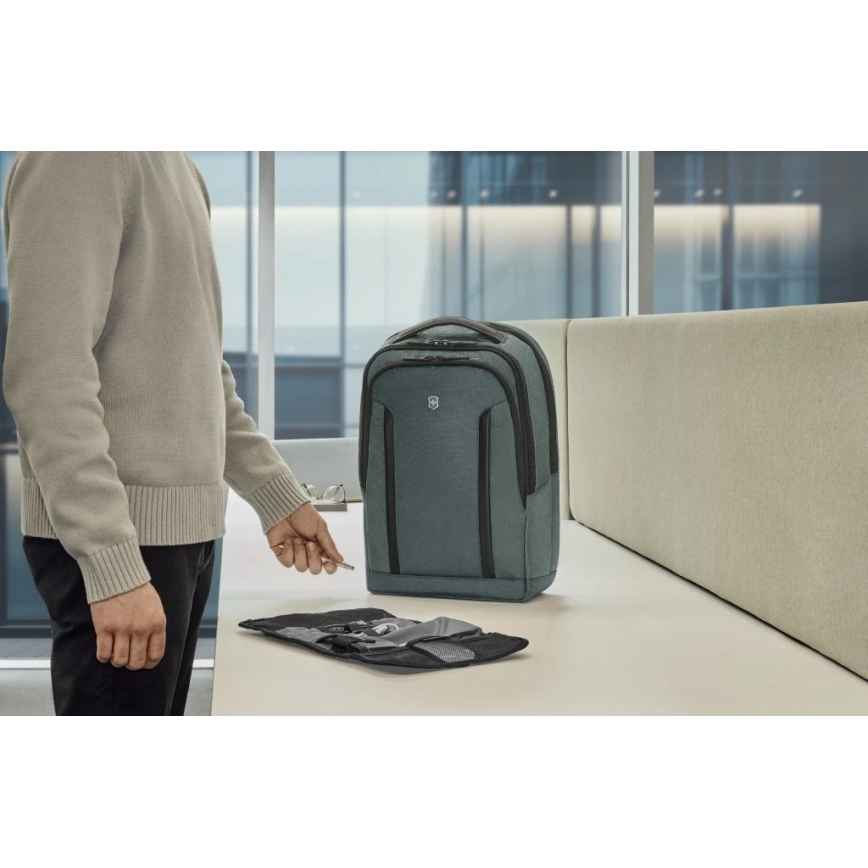Victorinox - Laptop ryggsäck 15 Altmont Professional Deluxe Travel 25 l grön