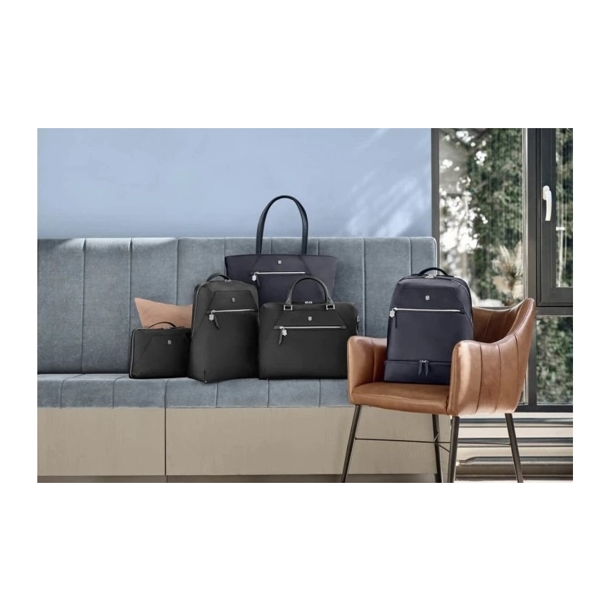 Victorinox - Sminkv¨ Victoria Signature Beauty 6 l svart