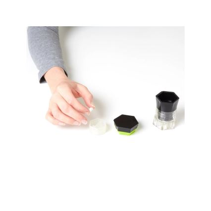 Vitility - 5-i-1 tablettdispenser och tablettdelare, svart