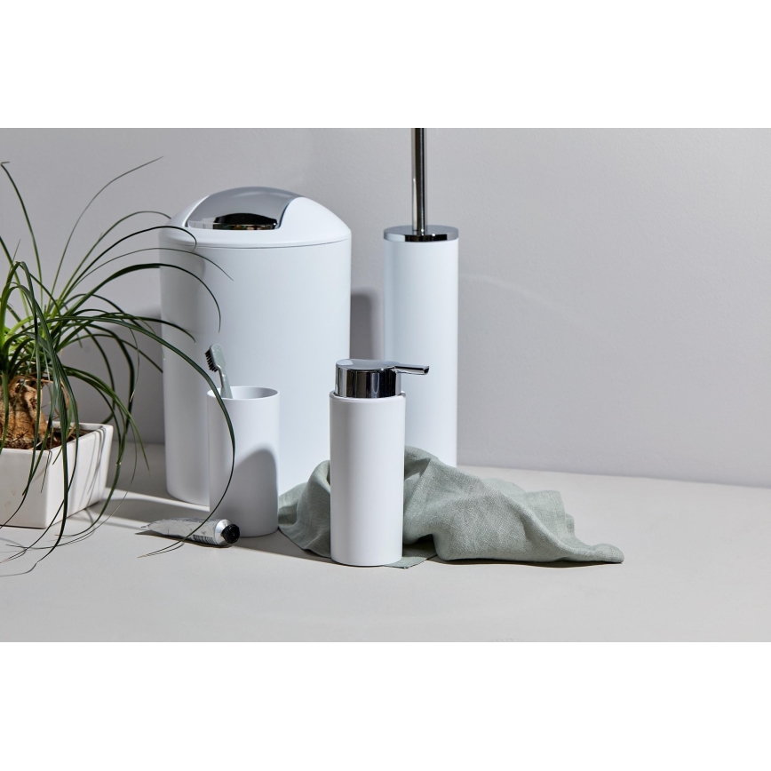 WENKO 24077800 - Set CALVO 6,5x13 cm vit/blankkrom