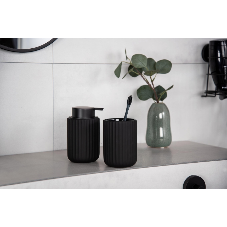 WENKO 24804100 - Tvåldispenser BELLUNO 8x13,5 cm svart