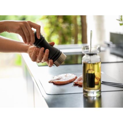 WENKO 55083100-Pepparkvarn BLACK OUTDOOR KITCHEN 5x17,5 cm svart/vit