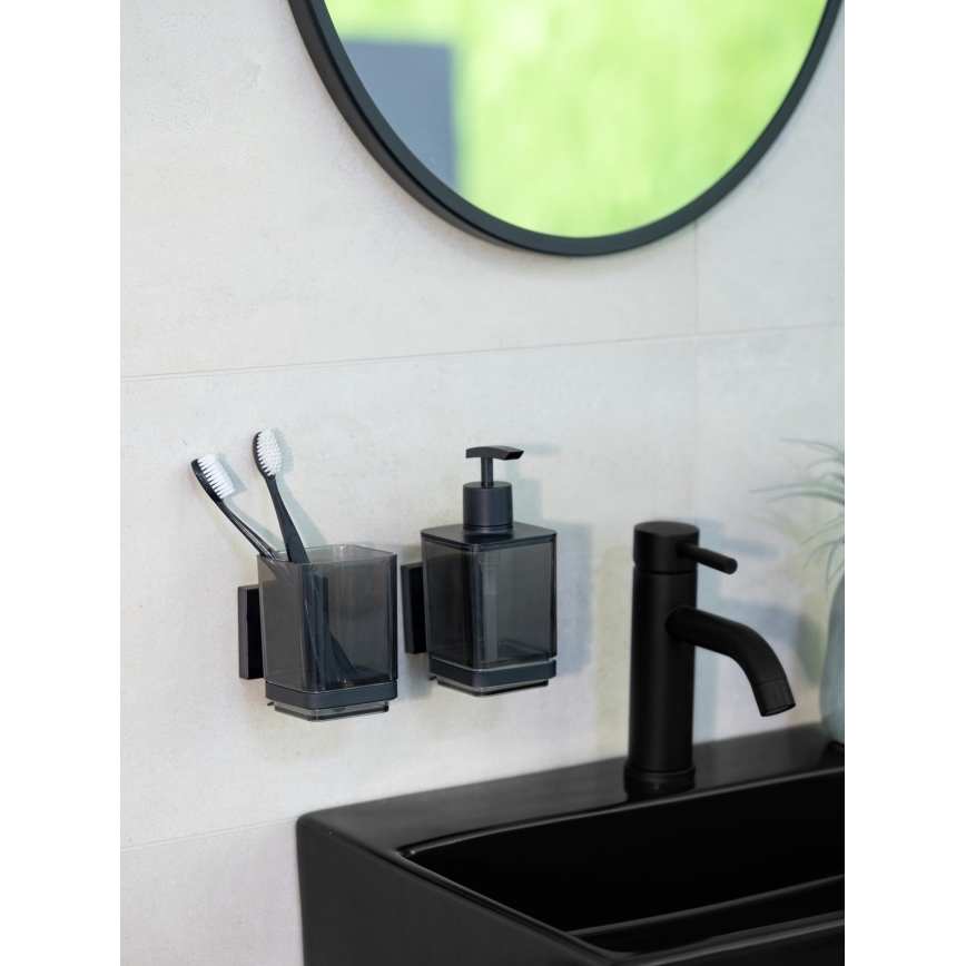 WENKO 71443800 - Tandborstmugg VACUUM-LOC QUADRO ED 7,5x10 cm svart