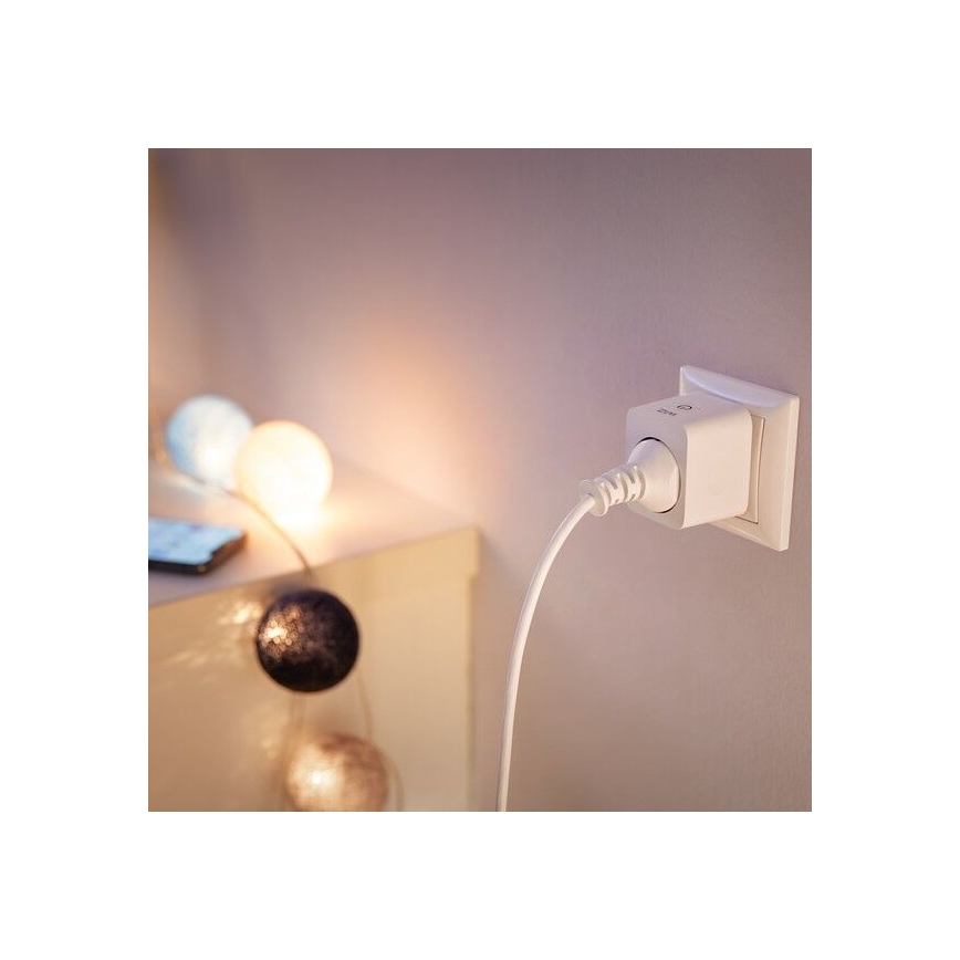 WiZ - Smart uttag E 2300W + effektmätare Wi-Fi