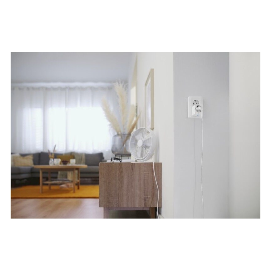 WiZ - Smart uttag E 2300W + effektmätare Wi-Fi