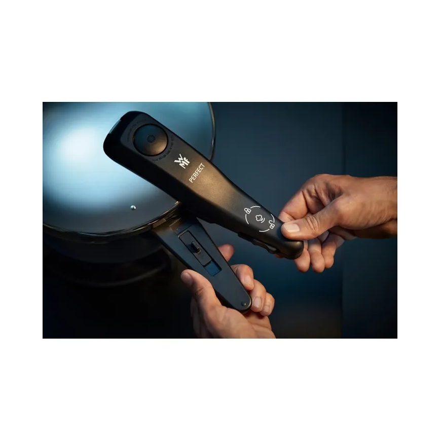 WMF - Tryckkokarset 8,5 l + 4,5 l PERFECT i rostfritt stål