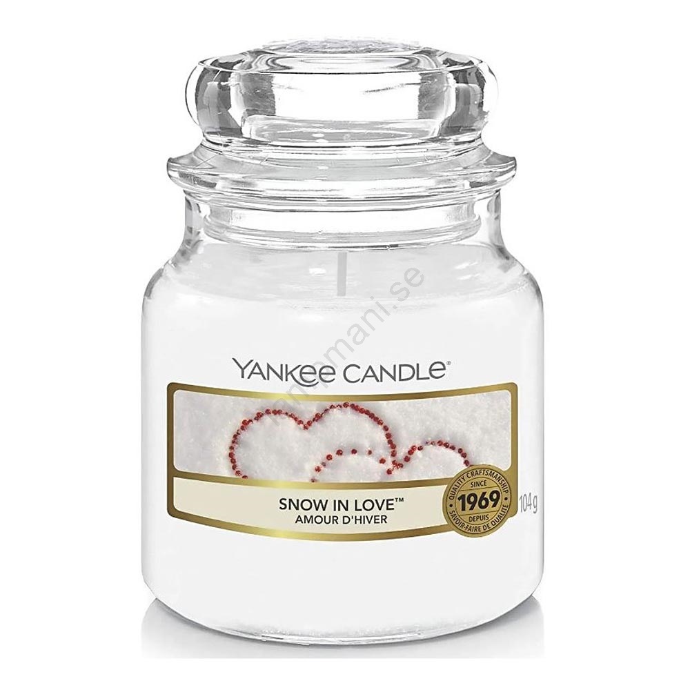 Yankee Candle Doftande ljus SNOW IN LOVE liten 104g 2030 timmar